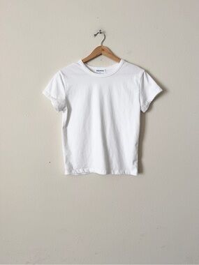 Parke SMALL 100% cotton short sleeve tee in white